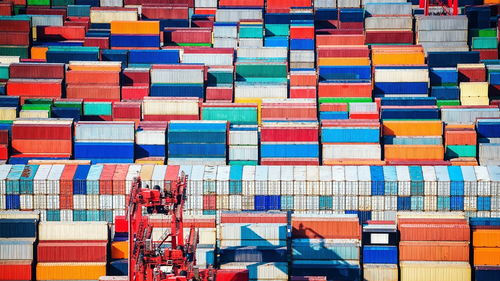 Aseguran que contenedores vacíos se “amontonan” en los principales puertos chinos